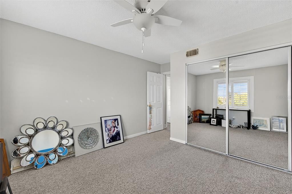 For Sale: $1,285,000 (3 beds, 2 baths, 1345 Square Feet)