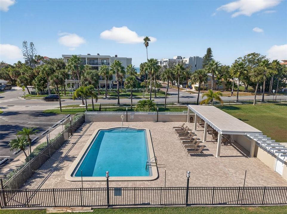 For Sale: $1,285,000 (3 beds, 2 baths, 1345 Square Feet)