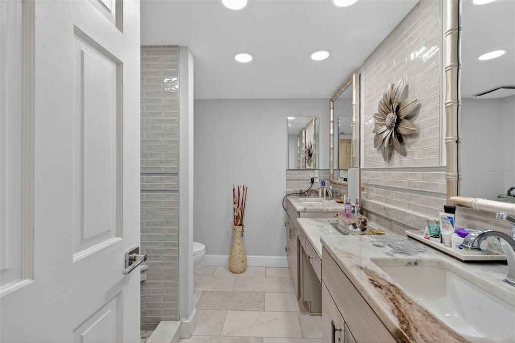 For Sale: $1,285,000 (3 beds, 2 baths, 1345 Square Feet)