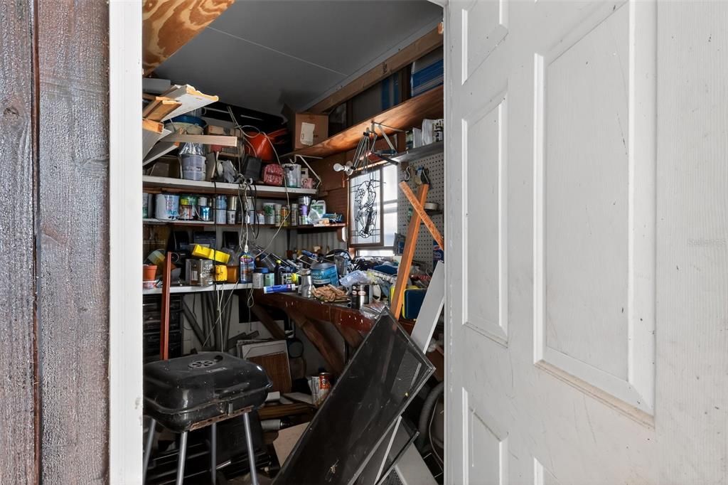 待售: $135,000 (2 贝兹, 1 浴室, 973 平方英尺)