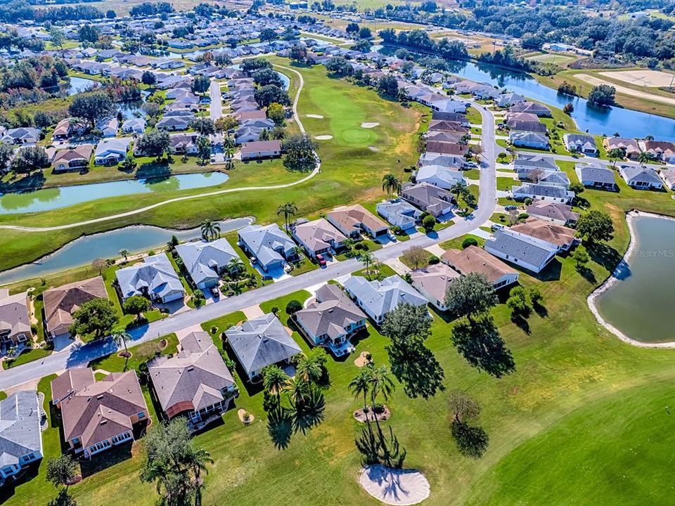 合同活跃: $349,900 (3 贝兹, 2 浴室, 1754 平方英尺)