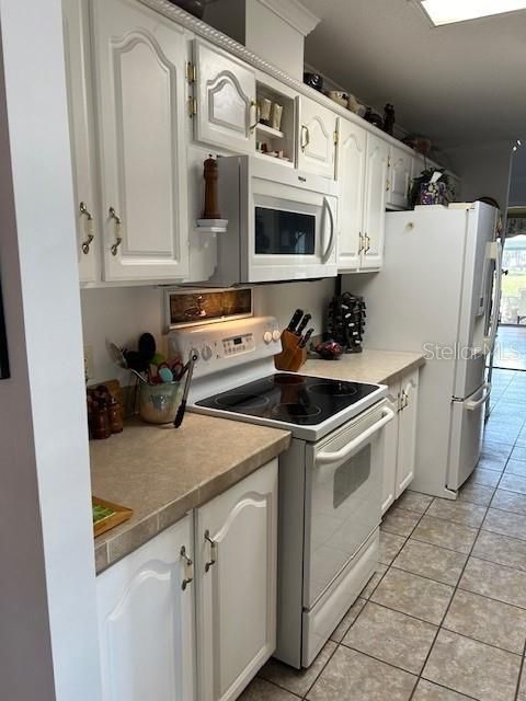 待售: $235,000 (2 贝兹, 2 浴室, 1568 平方英尺)