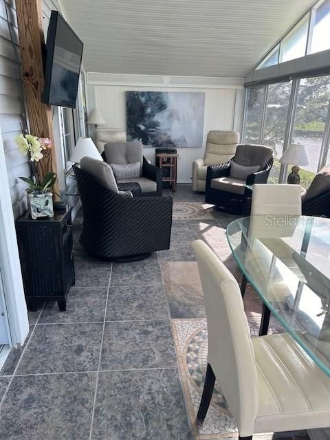 待售: $235,000 (2 贝兹, 2 浴室, 1568 平方英尺)