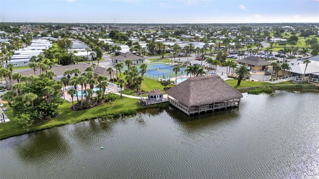 待售: $235,000 (2 贝兹, 2 浴室, 1568 平方英尺)