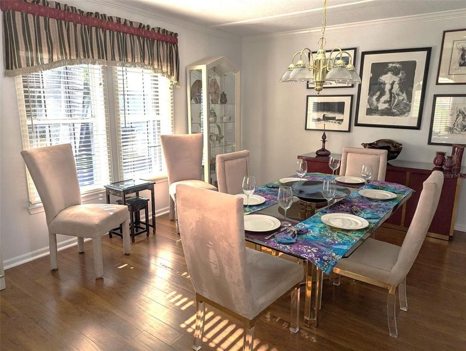 待售: $235,000 (2 贝兹, 2 浴室, 1568 平方英尺)