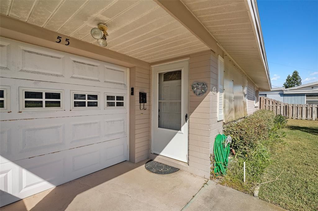 For Sale: $290,000 (2 beds, 1 baths, 1015 Square Feet)