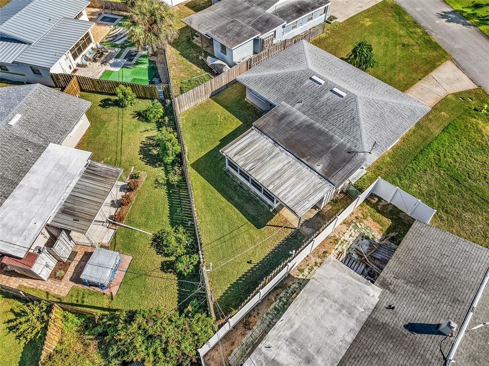 For Sale: $290,000 (2 beds, 1 baths, 1015 Square Feet)