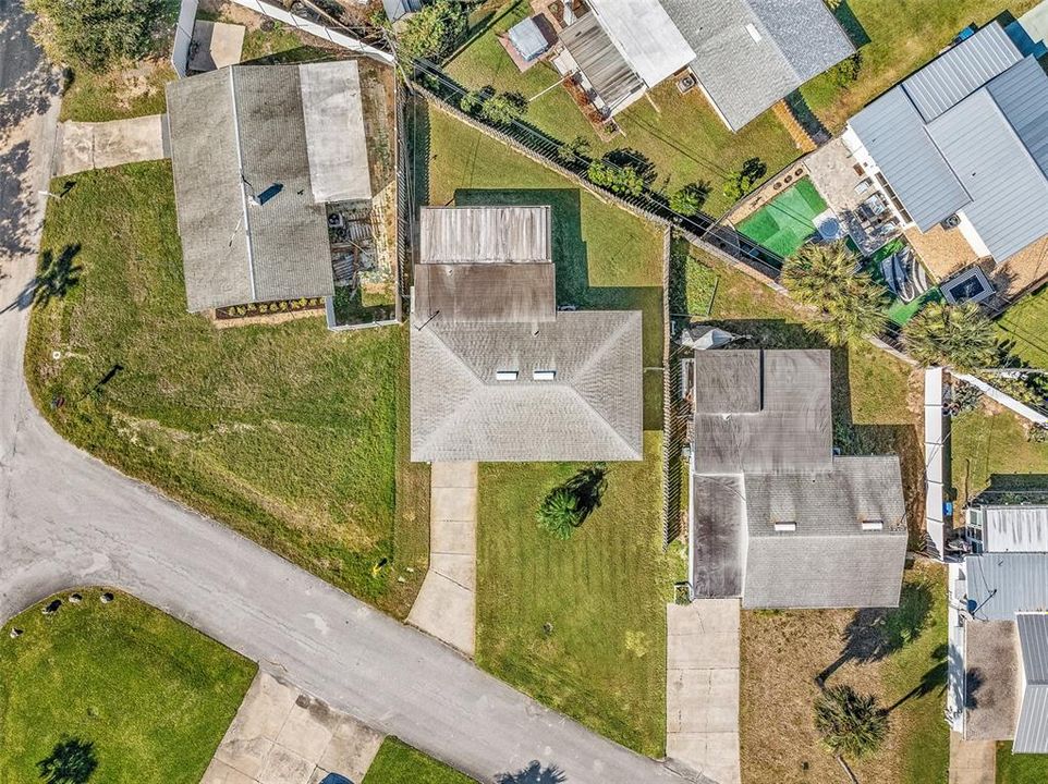 For Sale: $290,000 (2 beds, 1 baths, 1015 Square Feet)