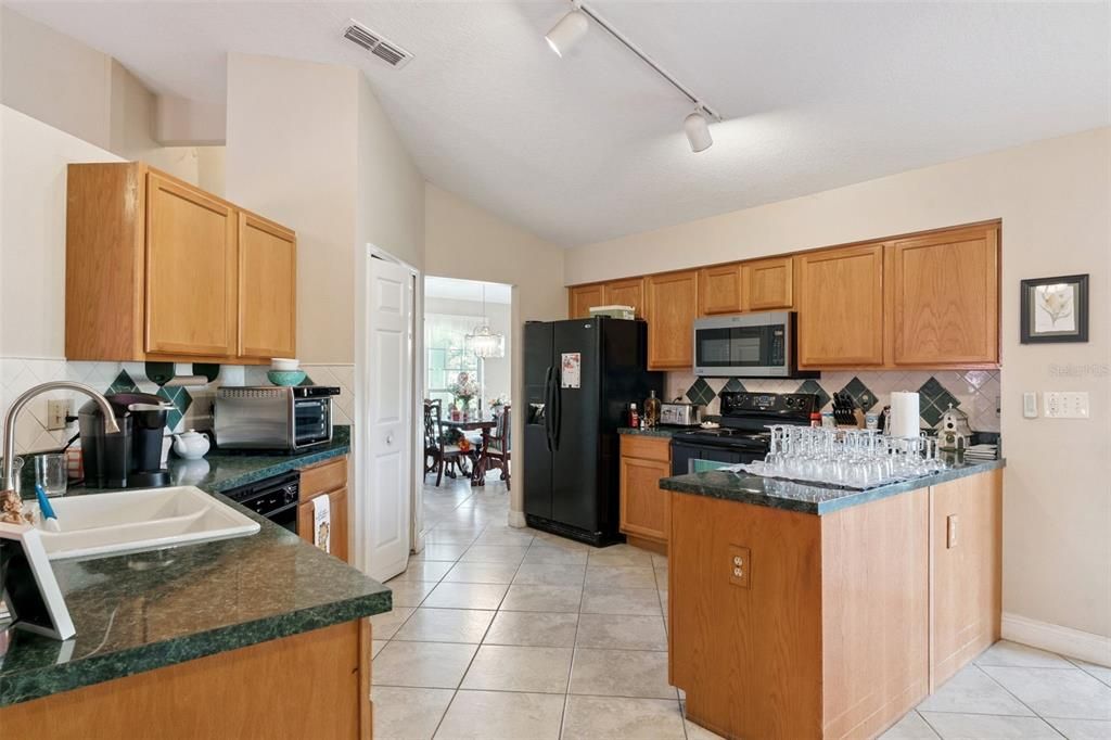 For Sale: $465,000 (4 beds, 2 baths, 2096 Square Feet)