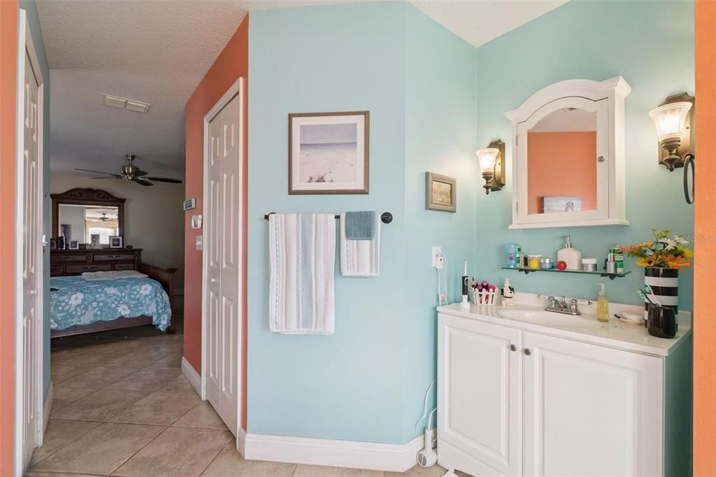 For Sale: $465,000 (4 beds, 2 baths, 2096 Square Feet)