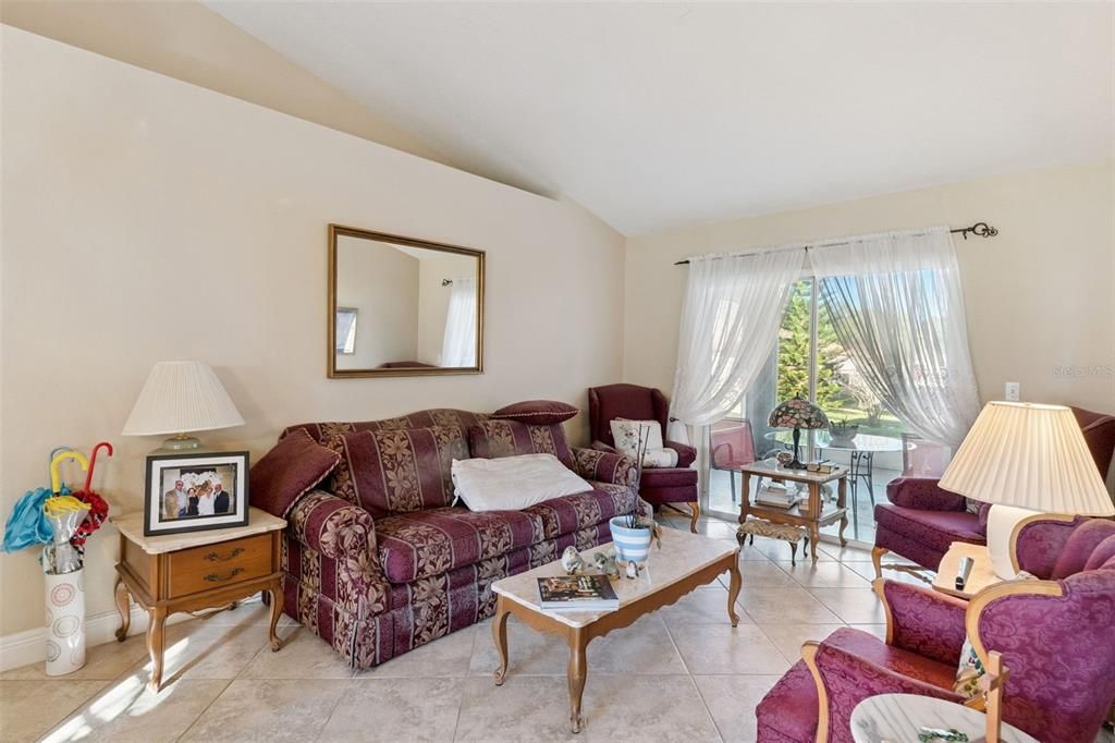 For Sale: $465,000 (4 beds, 2 baths, 2096 Square Feet)