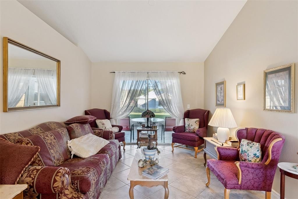 For Sale: $465,000 (4 beds, 2 baths, 2096 Square Feet)