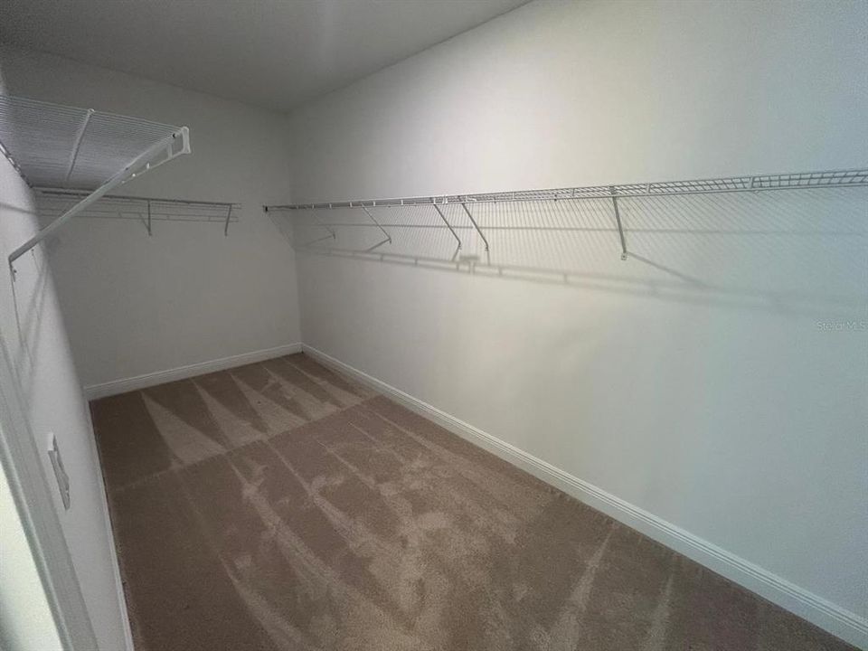 For Rent: $6,500 (6 beds, 5 baths, 4551 Square Feet)