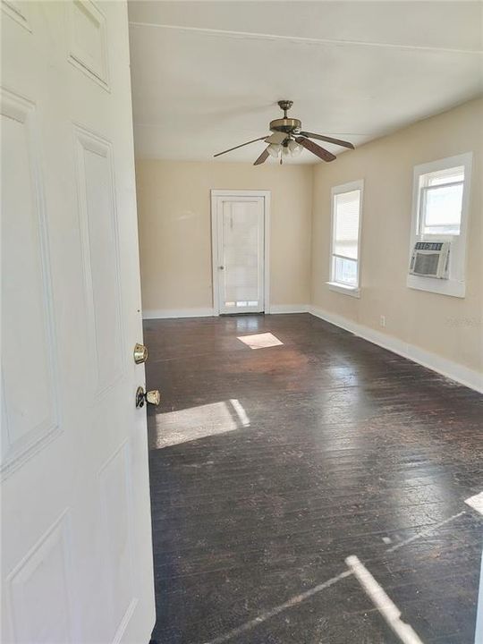 En Venta: $180,000 (2 camas, 2 baños, 1152 Pies cuadrados)