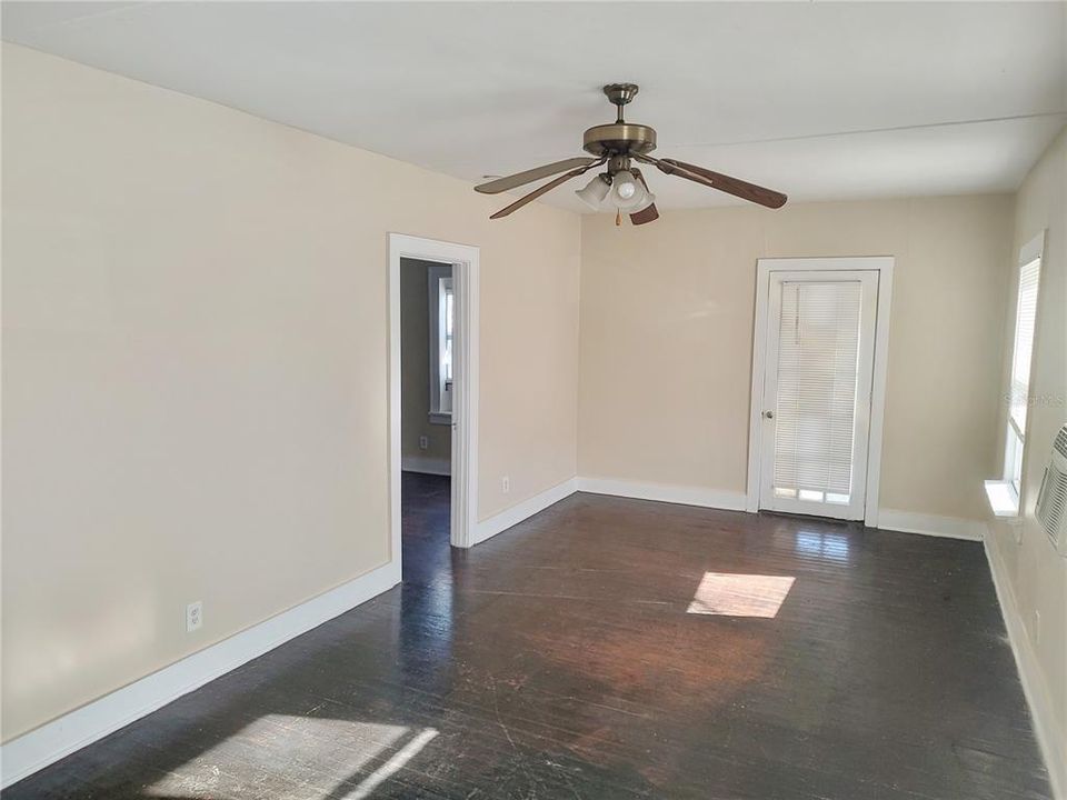 En Venta: $180,000 (2 camas, 2 baños, 1152 Pies cuadrados)