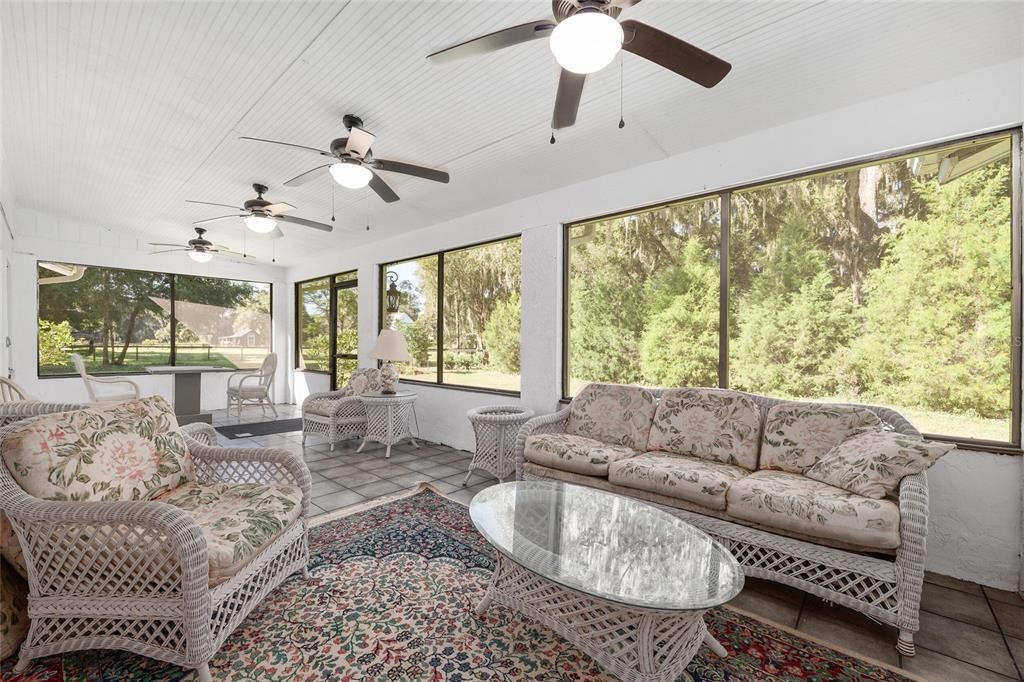 For Sale: $699,000 (4 beds, 3 baths, 2939 Square Feet)