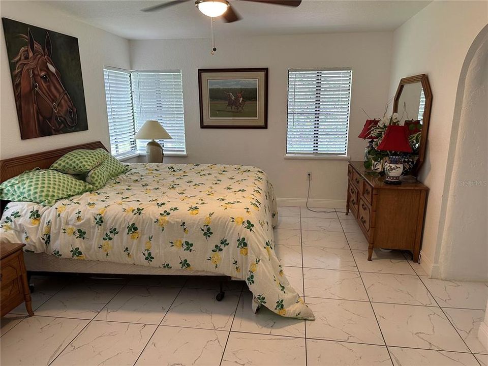 For Sale: $699,000 (4 beds, 3 baths, 2939 Square Feet)