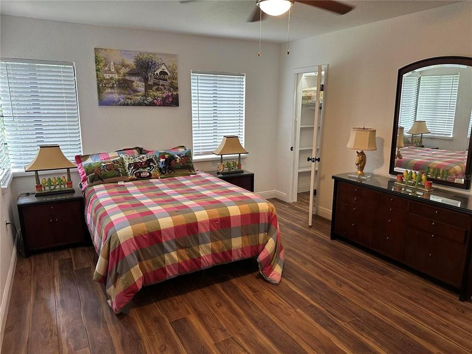 For Sale: $699,000 (4 beds, 3 baths, 2939 Square Feet)