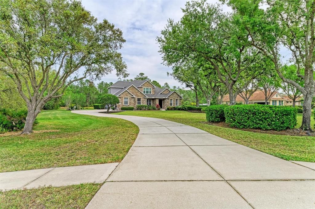 For Sale: $975,000 (4 beds, 3 baths, 2870 Square Feet)