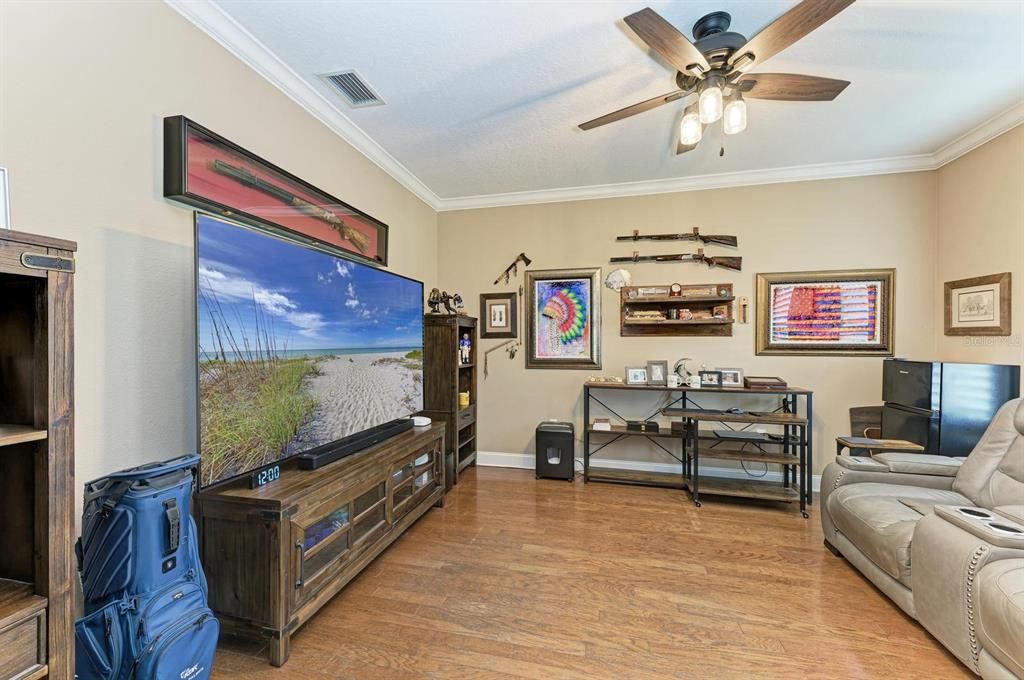 For Sale: $975,000 (4 beds, 3 baths, 2870 Square Feet)