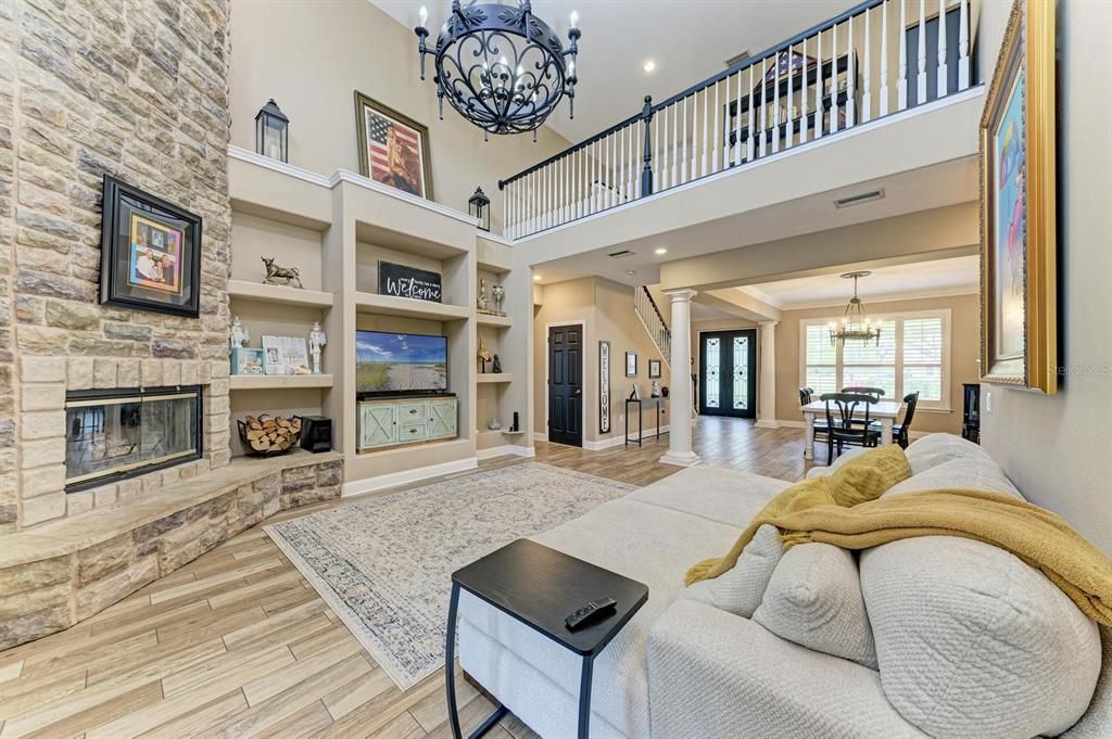 For Sale: $975,000 (4 beds, 3 baths, 2870 Square Feet)