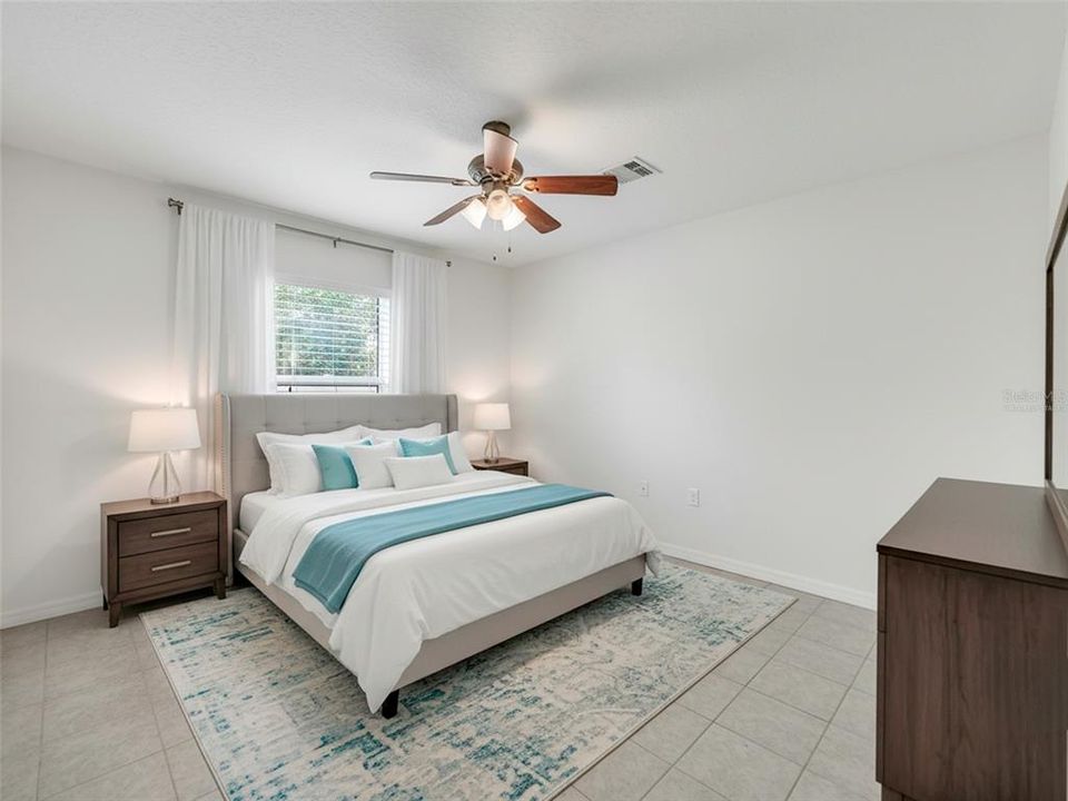 待售: $625,000 (6 贝兹, 3 浴室, 2718 平方英尺)