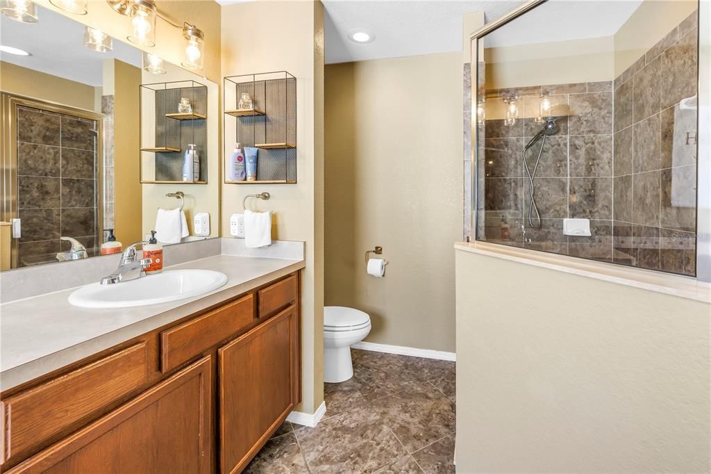 Active With Contract: $400,000 (4 beds, 2 baths, 1714 Square Feet)