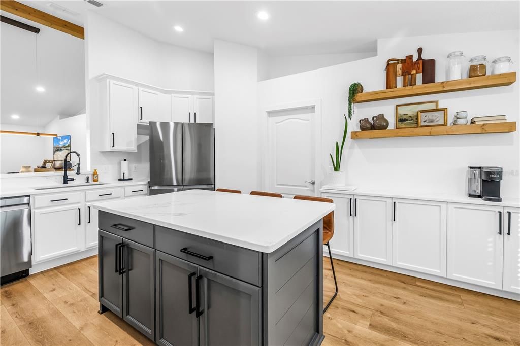 Active With Contract: $400,000 (4 beds, 2 baths, 1714 Square Feet)