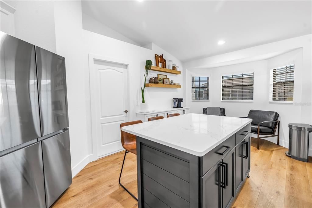Active With Contract: $400,000 (4 beds, 2 baths, 1714 Square Feet)