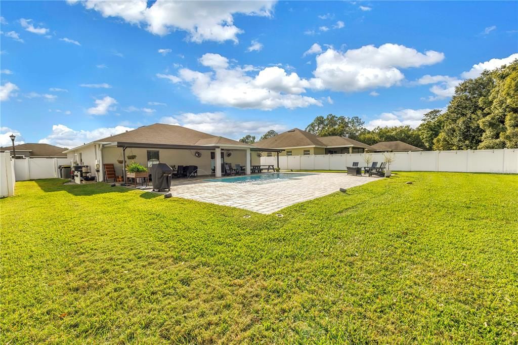 Active With Contract: $400,000 (4 beds, 2 baths, 1714 Square Feet)