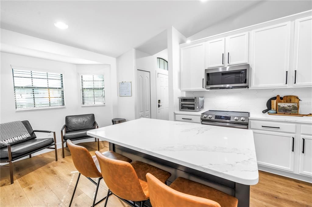 Active With Contract: $400,000 (4 beds, 2 baths, 1714 Square Feet)