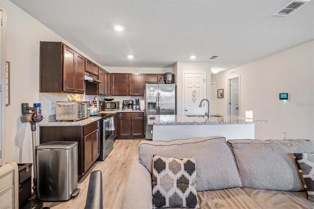 For Sale: $435,000 (4 beds, 0 baths, 1954 Square Feet)