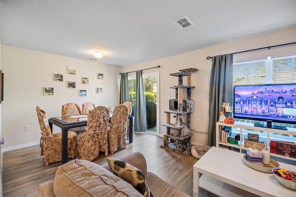 For Sale: $435,000 (4 beds, 0 baths, 1954 Square Feet)