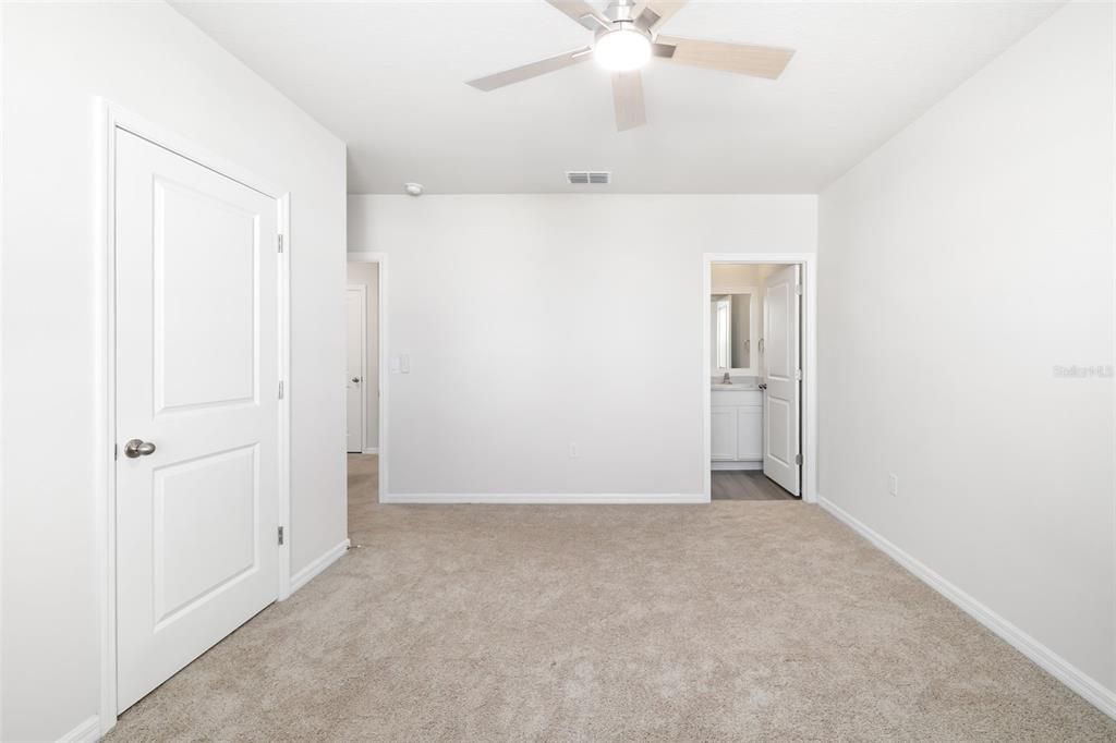 出租: $2,500 (3 贝兹, 2 浴室, 1464 平方英尺)