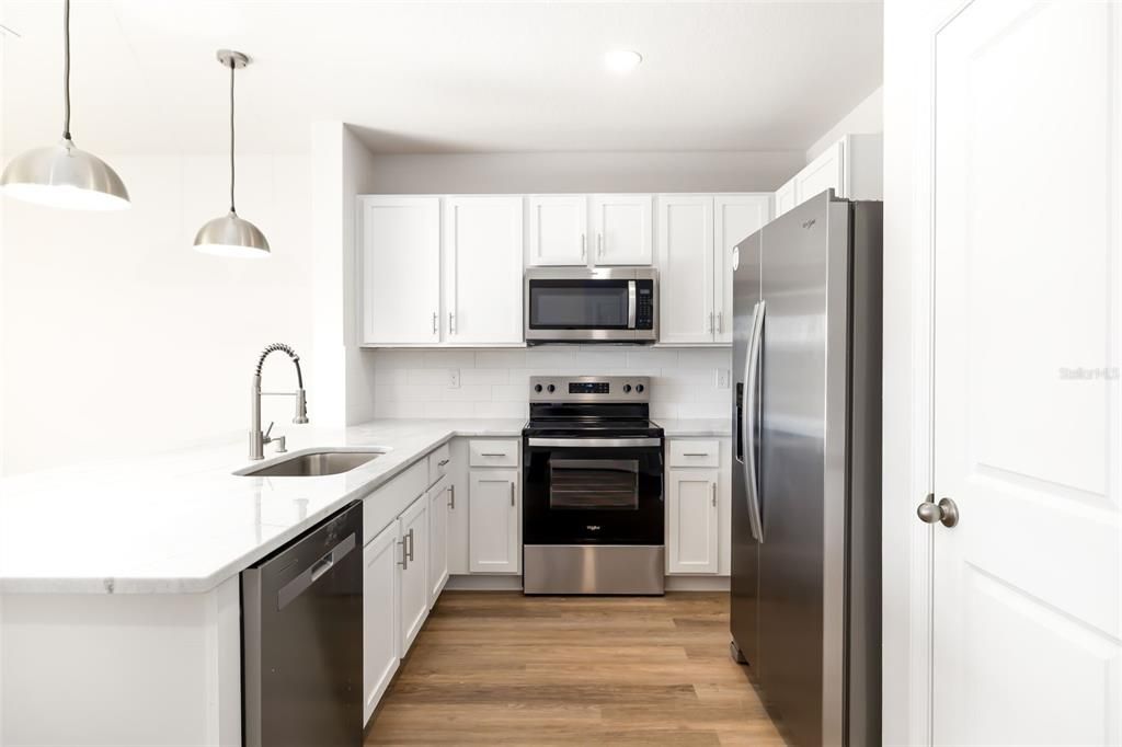 出租: $2,500 (3 贝兹, 2 浴室, 1464 平方英尺)