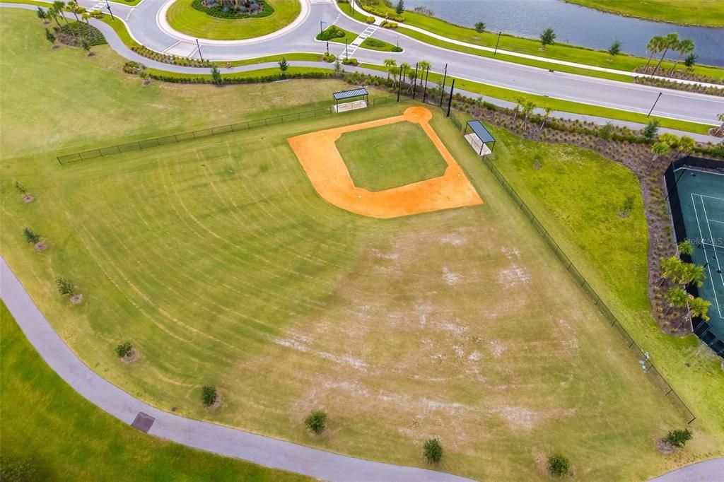 出租: $2,500 (3 贝兹, 2 浴室, 1464 平方英尺)