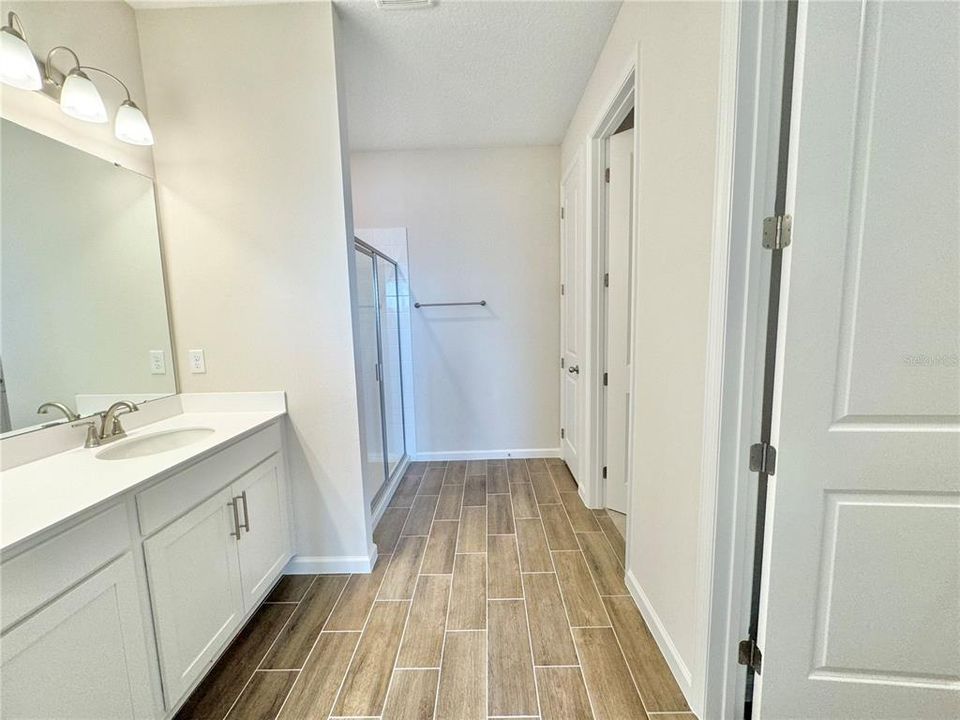 В аренду: $2,200 (4 спален, 2 ванн, 1909 Квадратных фут)