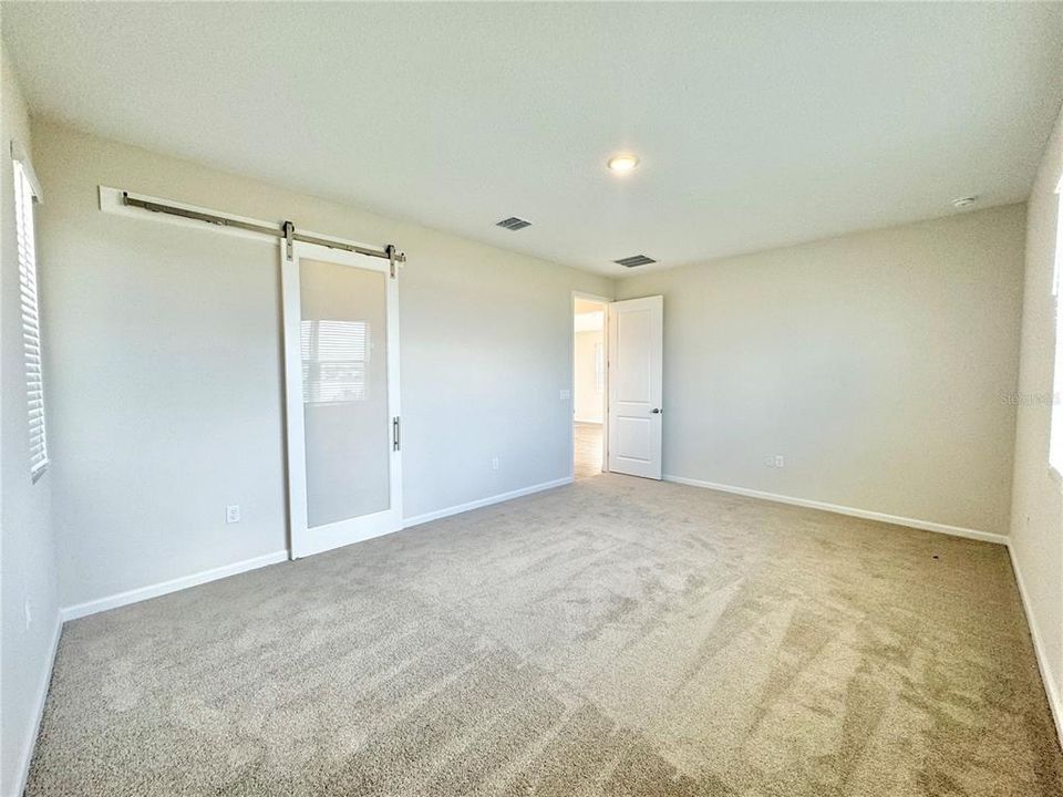 В аренду: $2,200 (4 спален, 2 ванн, 1909 Квадратных фут)