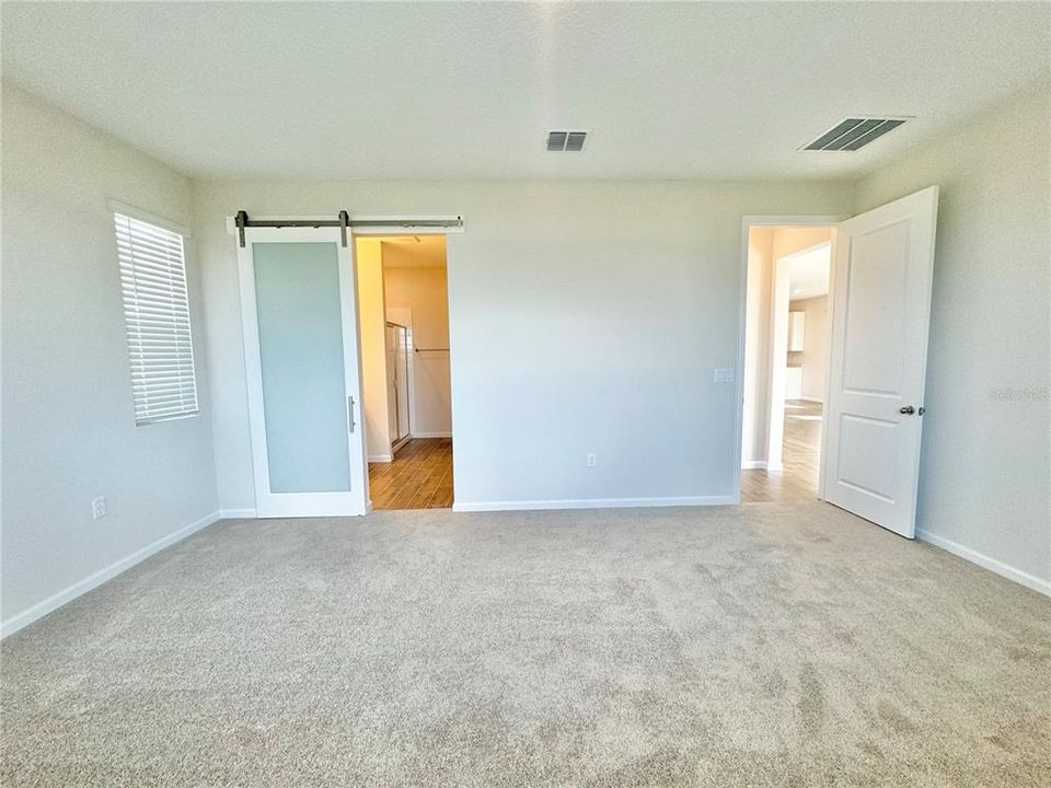 В аренду: $2,200 (4 спален, 2 ванн, 1909 Квадратных фут)