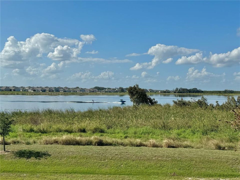 В аренду: $2,200 (4 спален, 2 ванн, 1909 Квадратных фут)