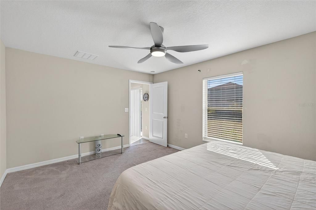 For Sale: $285,000 (3 beds, 2 baths, 1451 Square Feet)