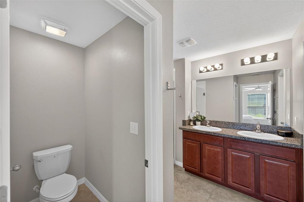 For Sale: $285,000 (3 beds, 2 baths, 1451 Square Feet)