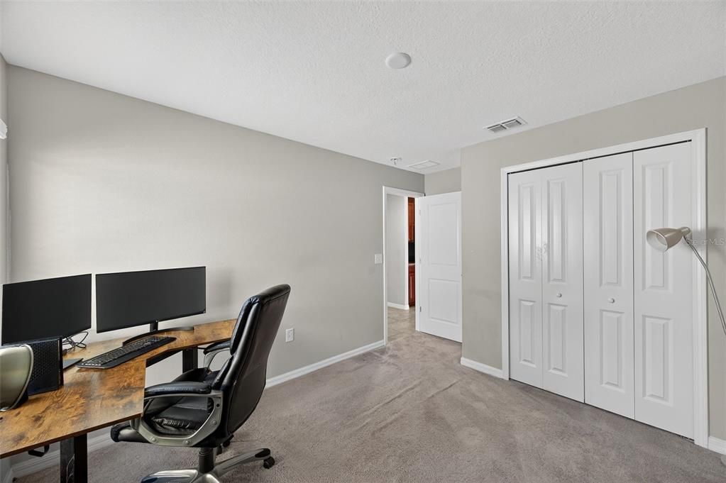 For Sale: $285,000 (3 beds, 2 baths, 1451 Square Feet)