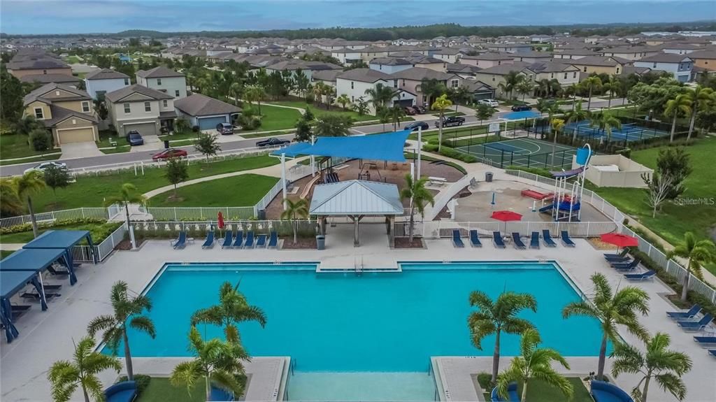 For Sale: $285,000 (3 beds, 2 baths, 1451 Square Feet)