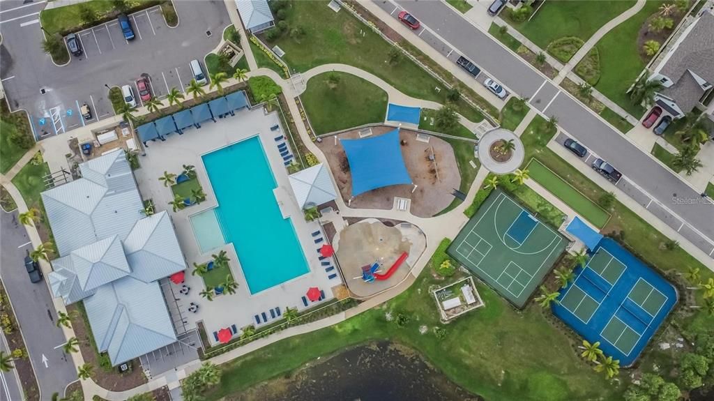 For Sale: $285,000 (3 beds, 2 baths, 1451 Square Feet)