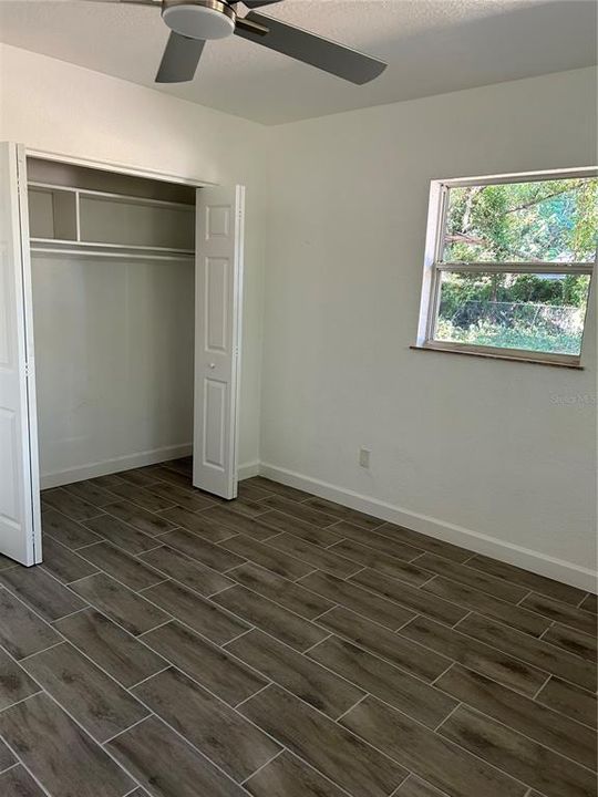 For Sale: $330,000 (2 beds, 1 baths, 979 Square Feet)