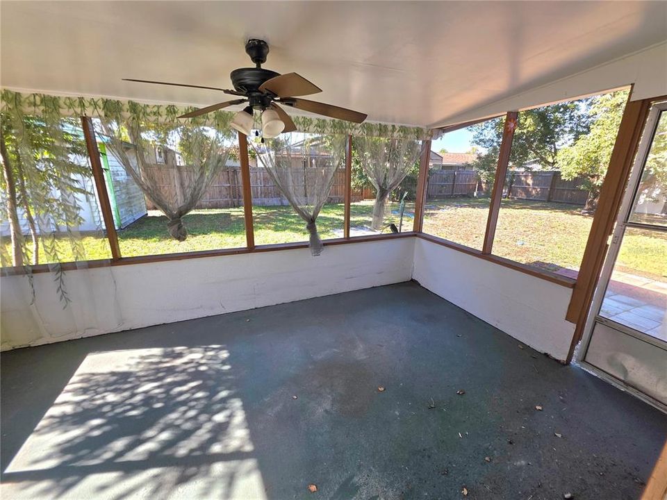 合同活跃: $340,000 (3 贝兹, 2 浴室, 1304 平方英尺)