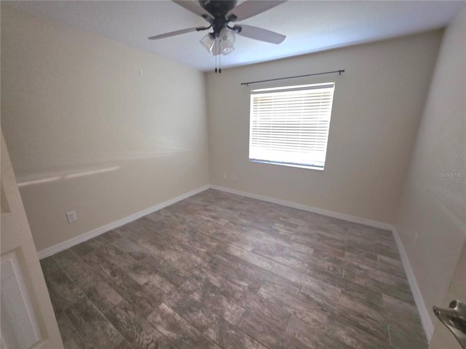 合同活跃: $340,000 (3 贝兹, 2 浴室, 1304 平方英尺)