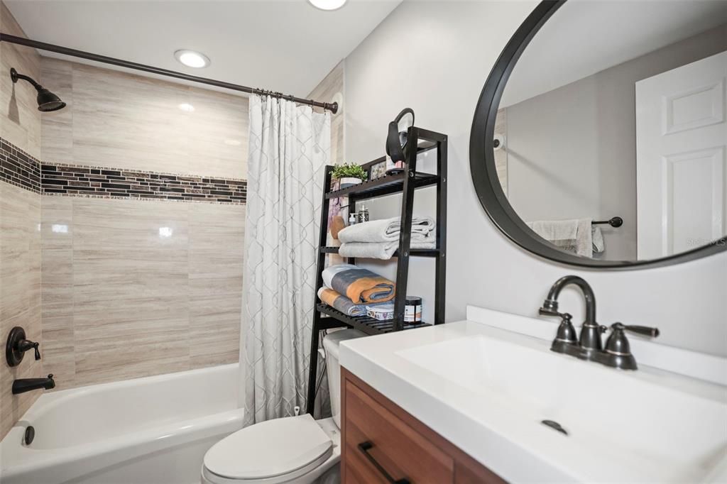 待售: $339,000 (2 贝兹, 2 浴室, 1195 平方英尺)