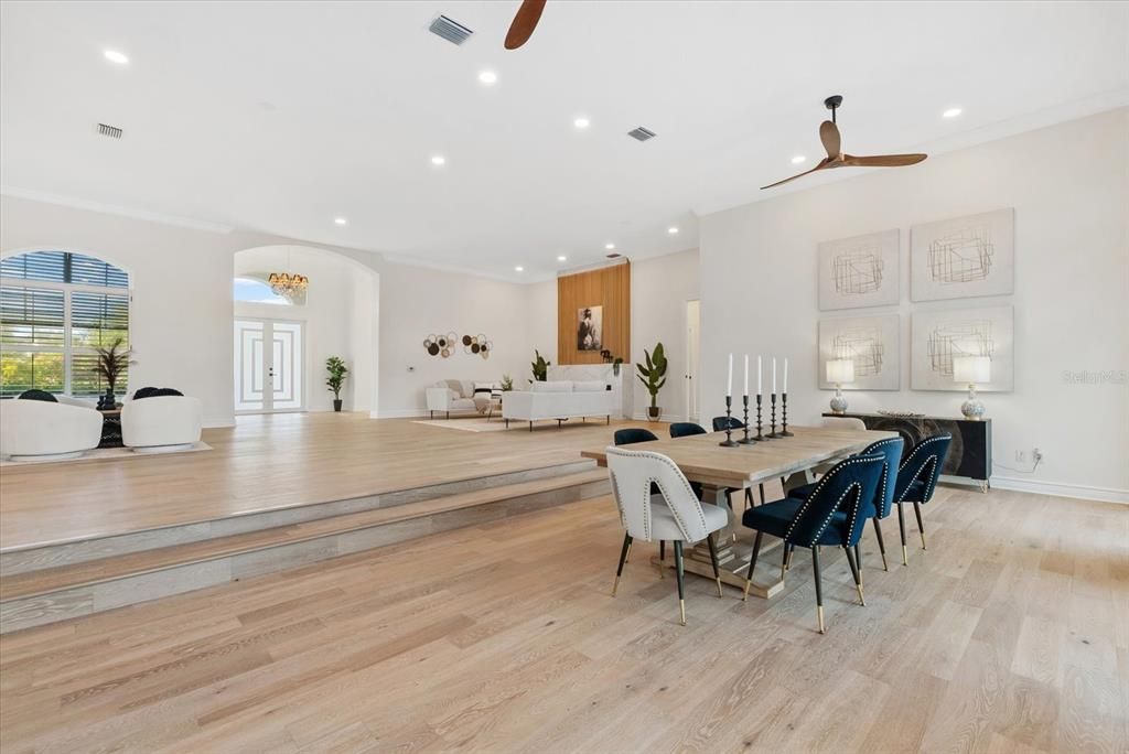 For Rent: $10,500 (4 beds, 3 baths, 5012 Square Feet)